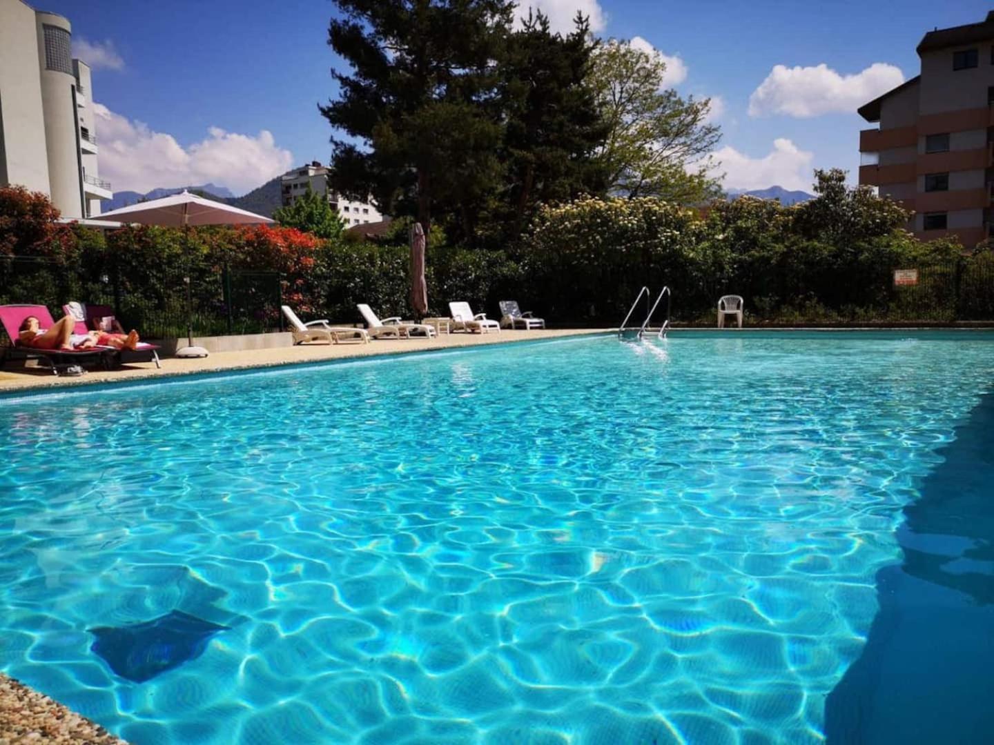 דירות אנסי Mont Royal Balcon Et Piscine מראה חיצוני תמונה